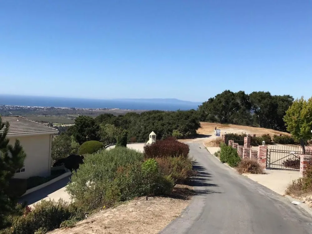 25000 Hidden Mesa Monterey, CA 93940