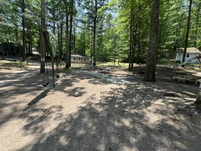 2341 Lake View Avenue East Bay Township, MI 49696