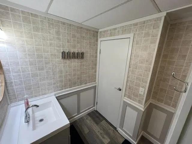 2341 Lake View Avenue East Bay Township, MI 49696