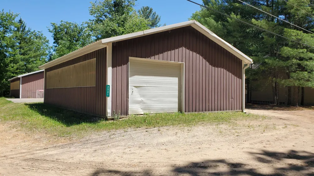 2341 Lake View Avenue East Bay Township, MI 49696