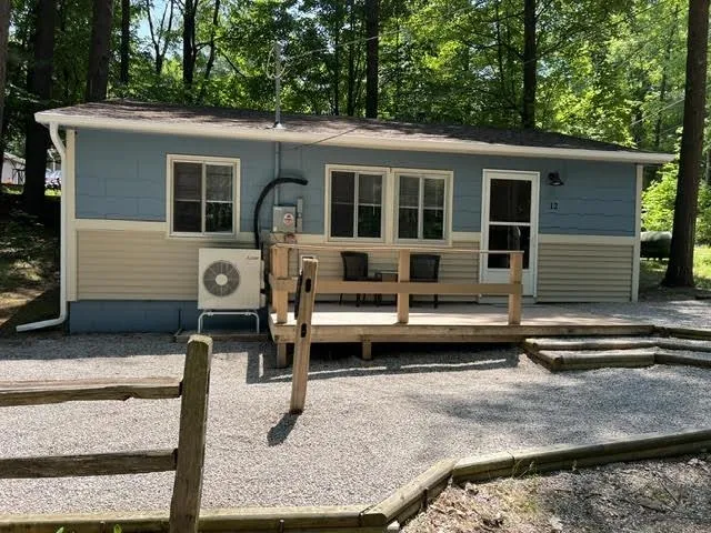 2341 Lake View Avenue East Bay Township, MI 49696