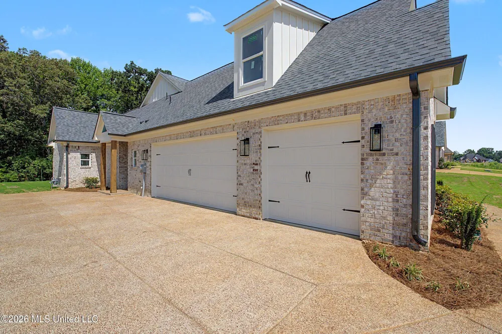 1683 Baisley Drive Nesbit, MS 38651