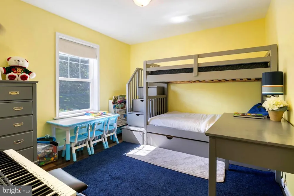 645 PIER DRIVE Lancaster, PA 17603
