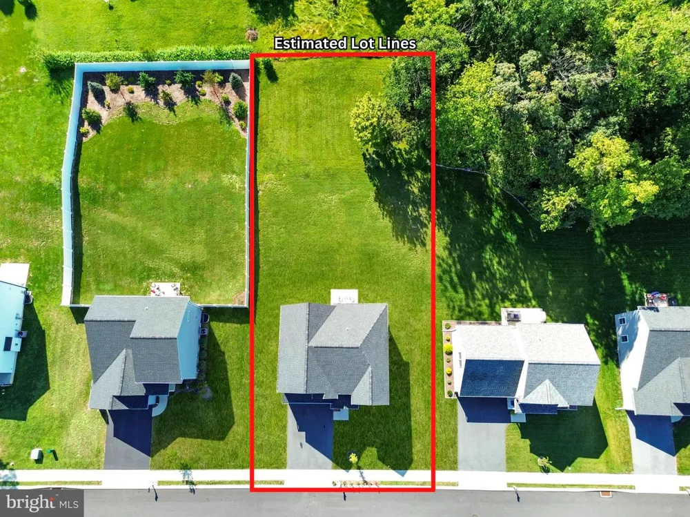645 PIER DRIVE Lancaster, PA 17603