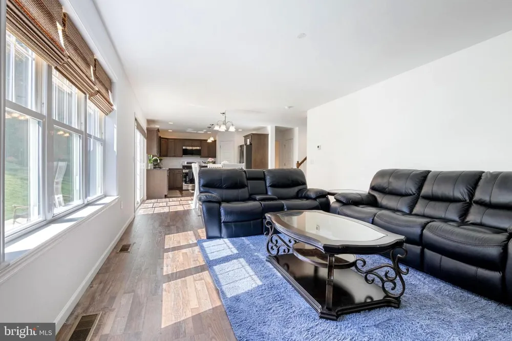 645 PIER DRIVE Lancaster, PA 17603