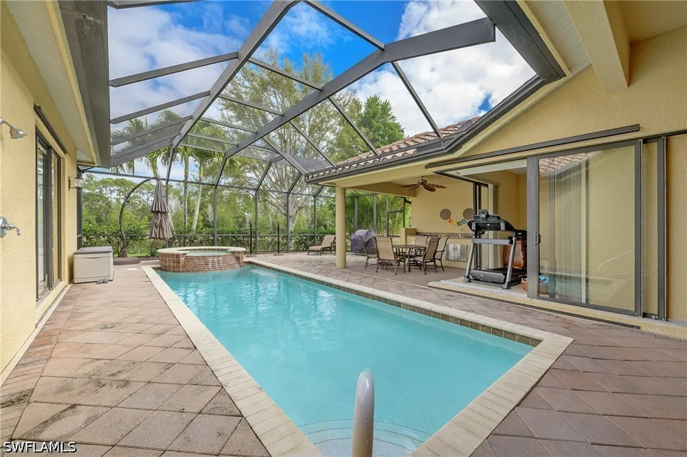 Tivoli Court Naples, FL 34104