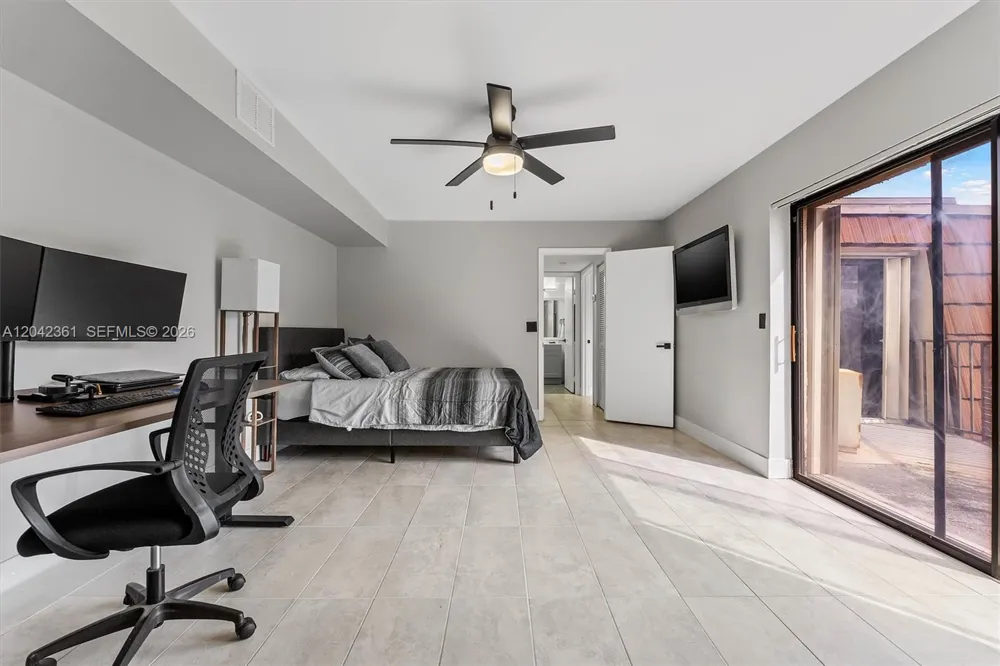 11867 SW 13th Ct Davie, FL 33325