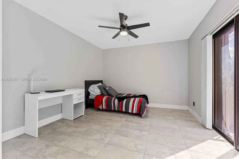 11867 SW 13th Ct Davie, FL 33325