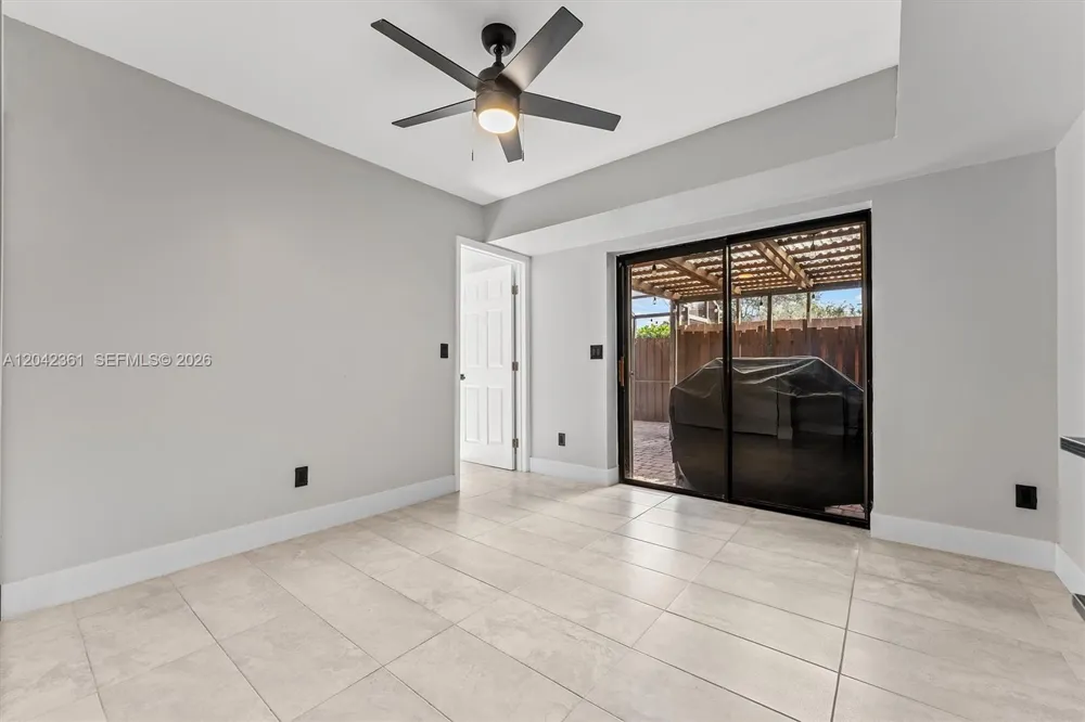 11867 SW 13th Ct Davie, FL 33325