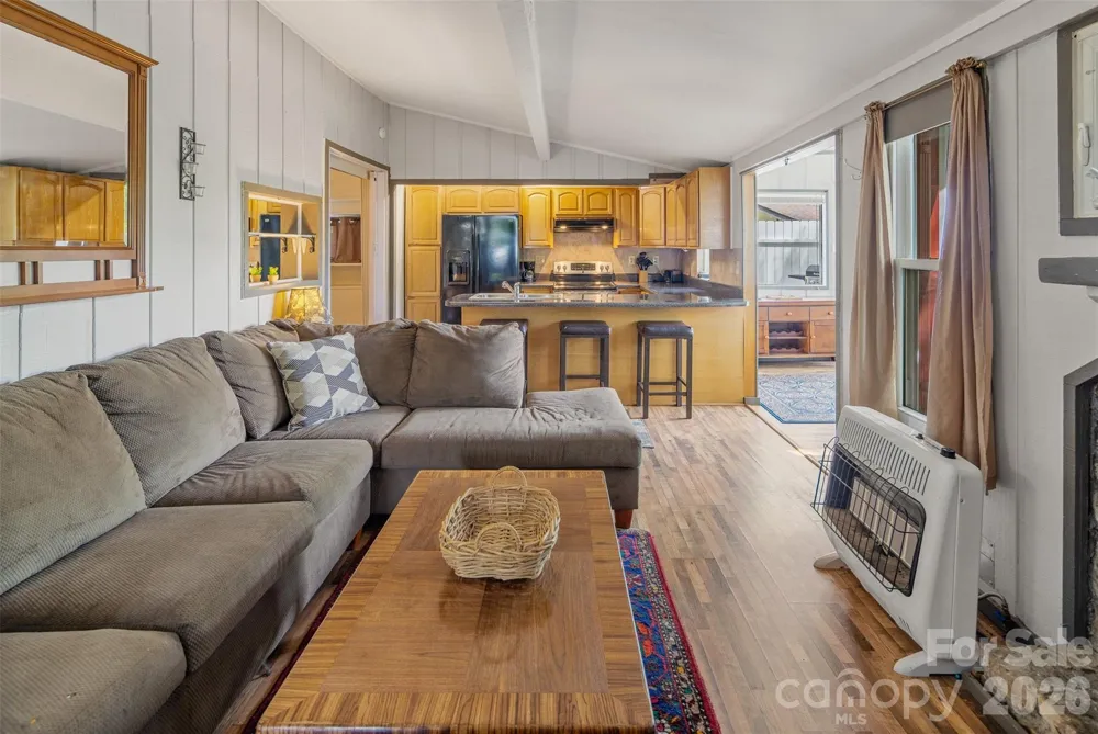 335 Snowshoe Loop Newland, NC 28657