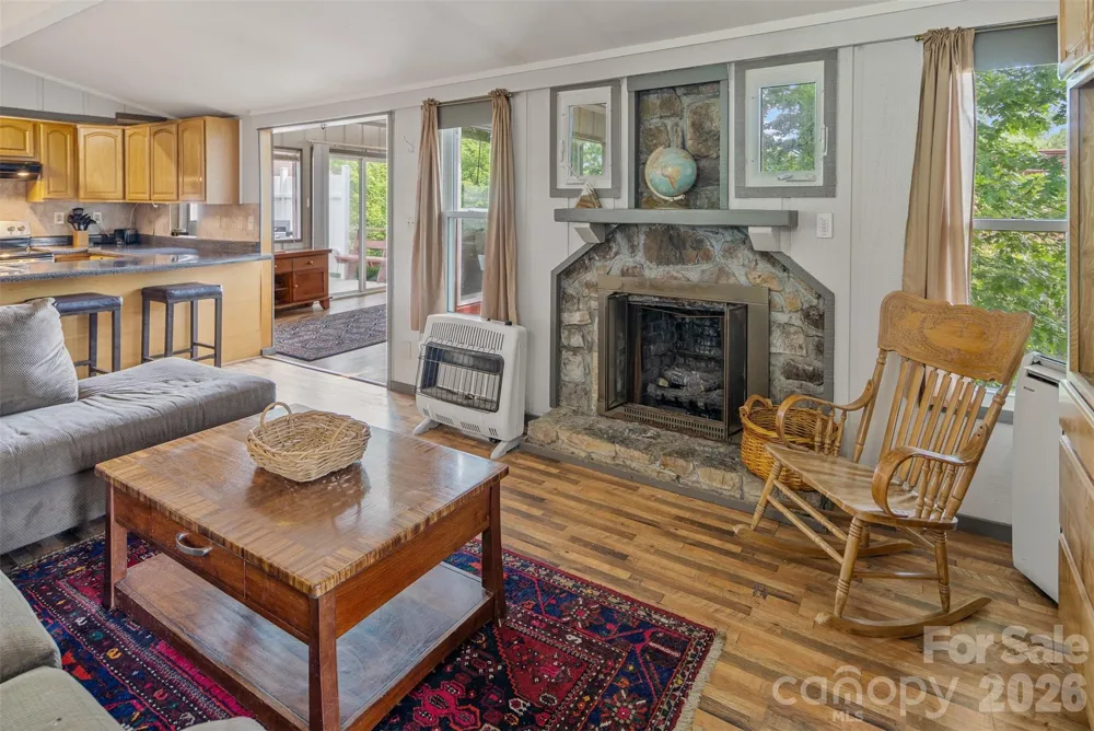 335 Snowshoe Loop Newland, NC 28657