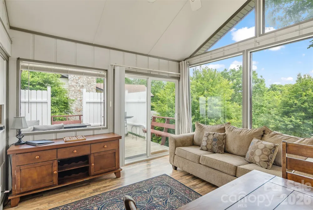 335 Snowshoe Loop Newland, NC 28657