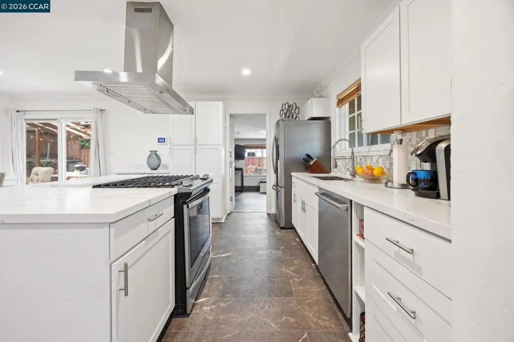 993 Argenta Court Pacheco, CA 94553