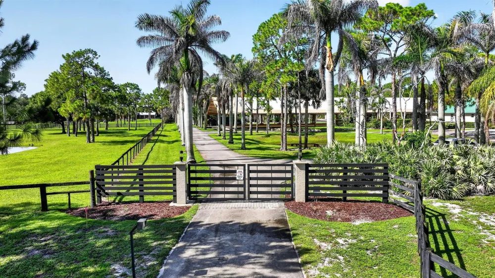 2602 SW 64th Court Palm City, FL 34990