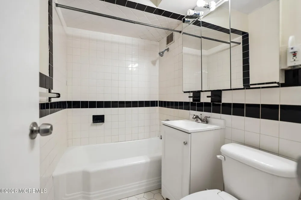 6515 Jfk Boulevard E #509 West New York, NJ 07093
