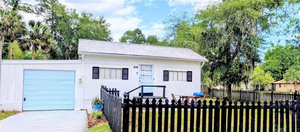55914 BAY ROAD Astor, FL 32102