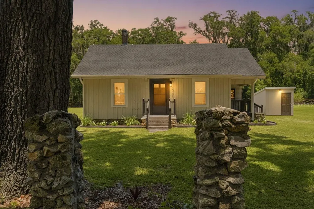 13281 SE 122ND PLACE Ocklawaha, FL 32179