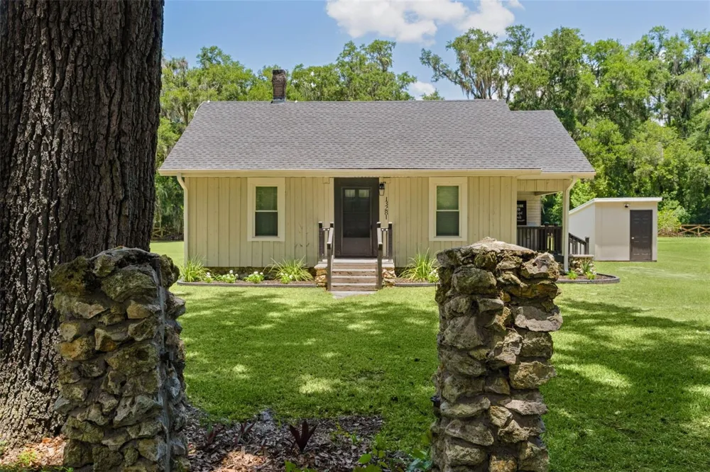 13281 SE 122ND PLACE Ocklawaha, FL 32179