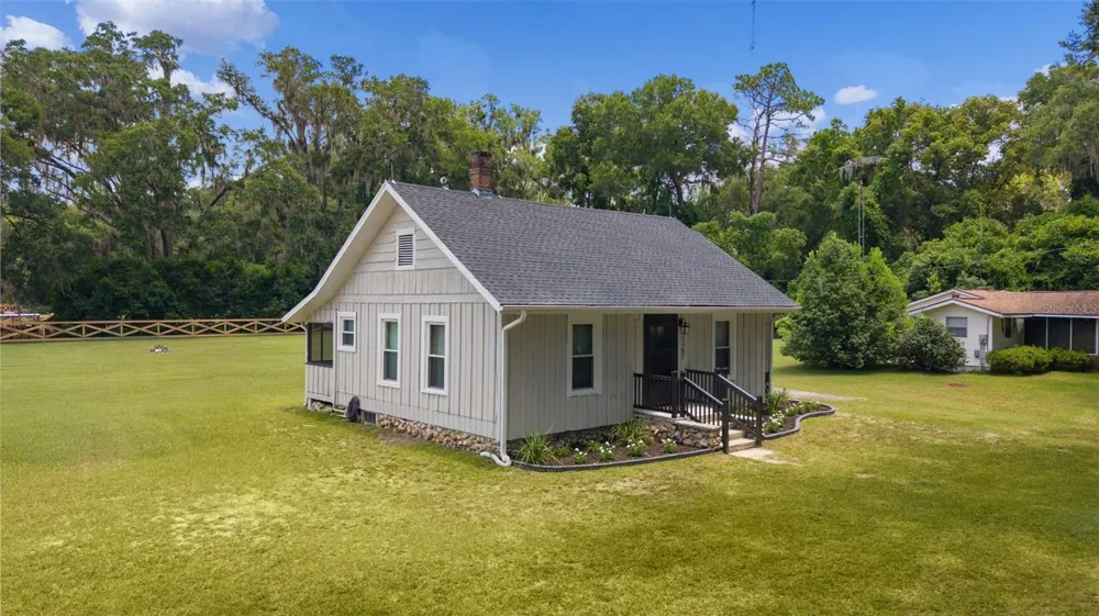 13281 SE 122ND PLACE Ocklawaha, FL 32179