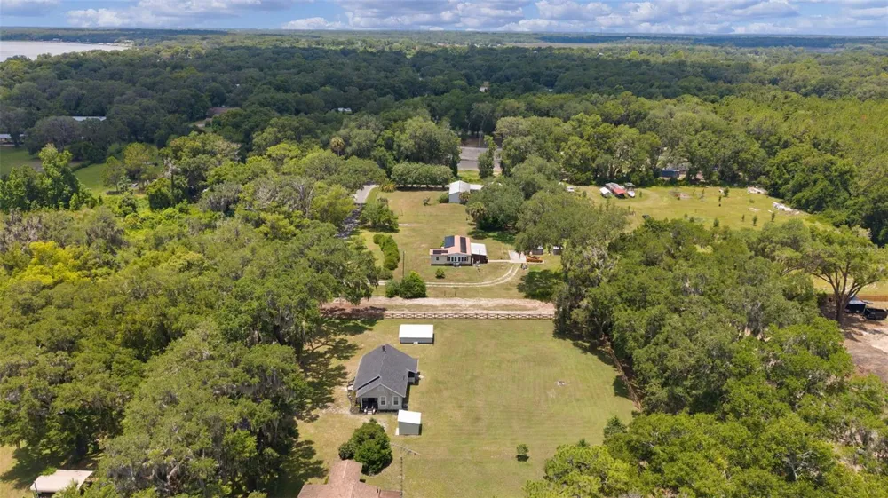 13281 SE 122ND PLACE Ocklawaha, FL 32179