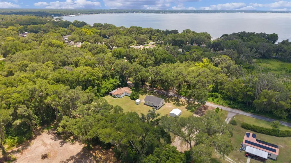 13281 SE 122ND PLACE Ocklawaha, FL 32179