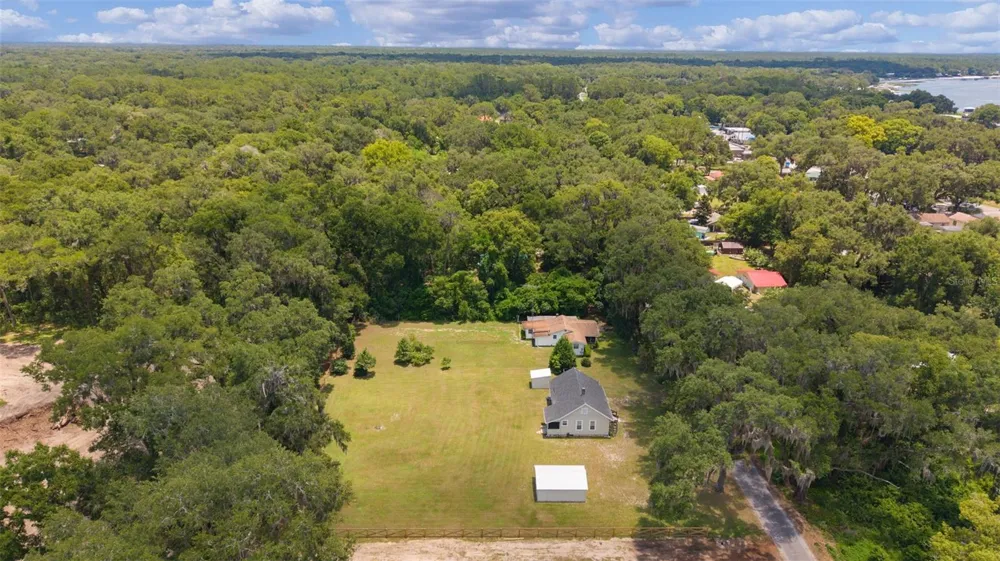 13281 SE 122ND PLACE Ocklawaha, FL 32179