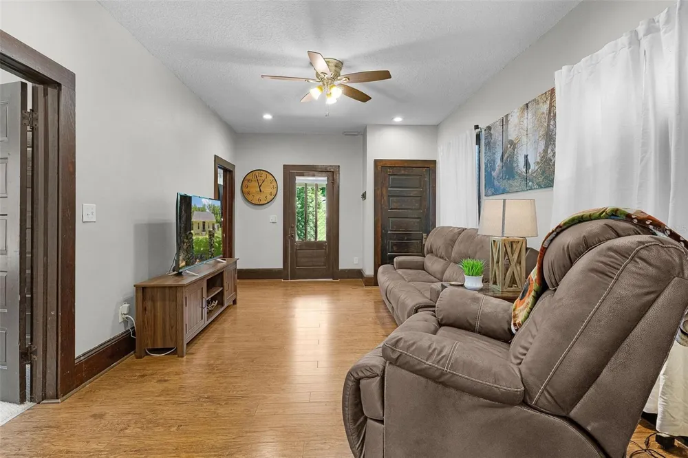 13281 SE 122ND PLACE Ocklawaha, FL 32179