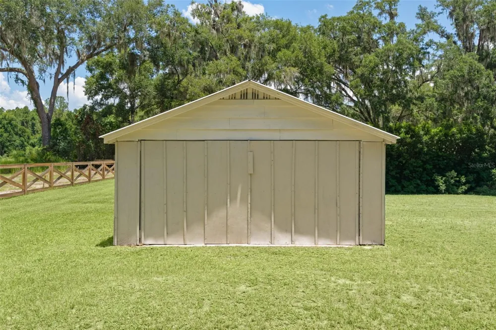 13281 SE 122ND PLACE Ocklawaha, FL 32179