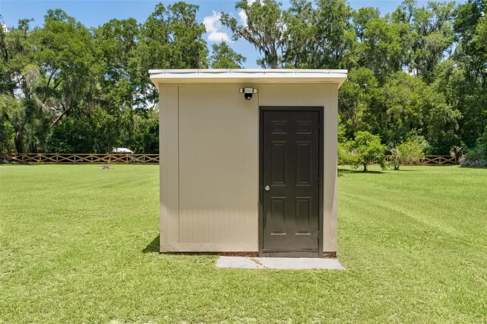 13281 SE 122ND PLACE Ocklawaha, FL 32179