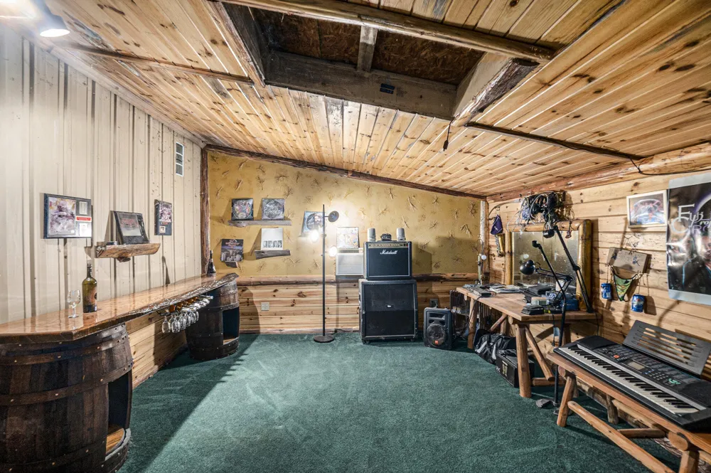 7 W 4 Mile Road Peacock Township, MI 49656
