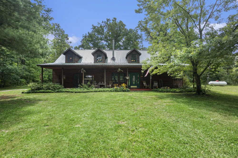 7 W 4 Mile Road Peacock Township, MI 49656