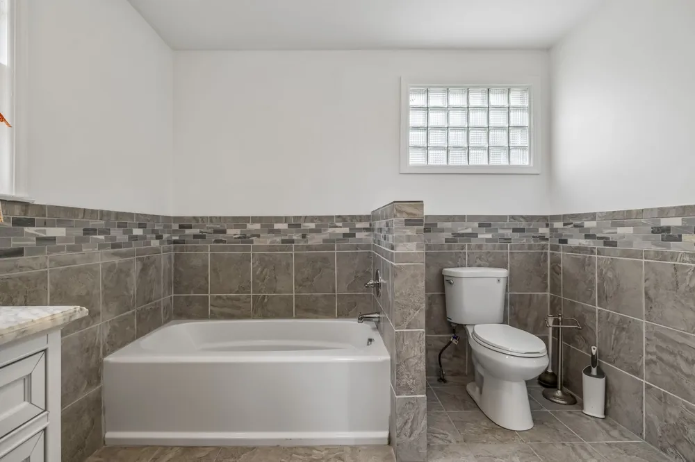 413 Private Dr Hendersonville, TN 37075