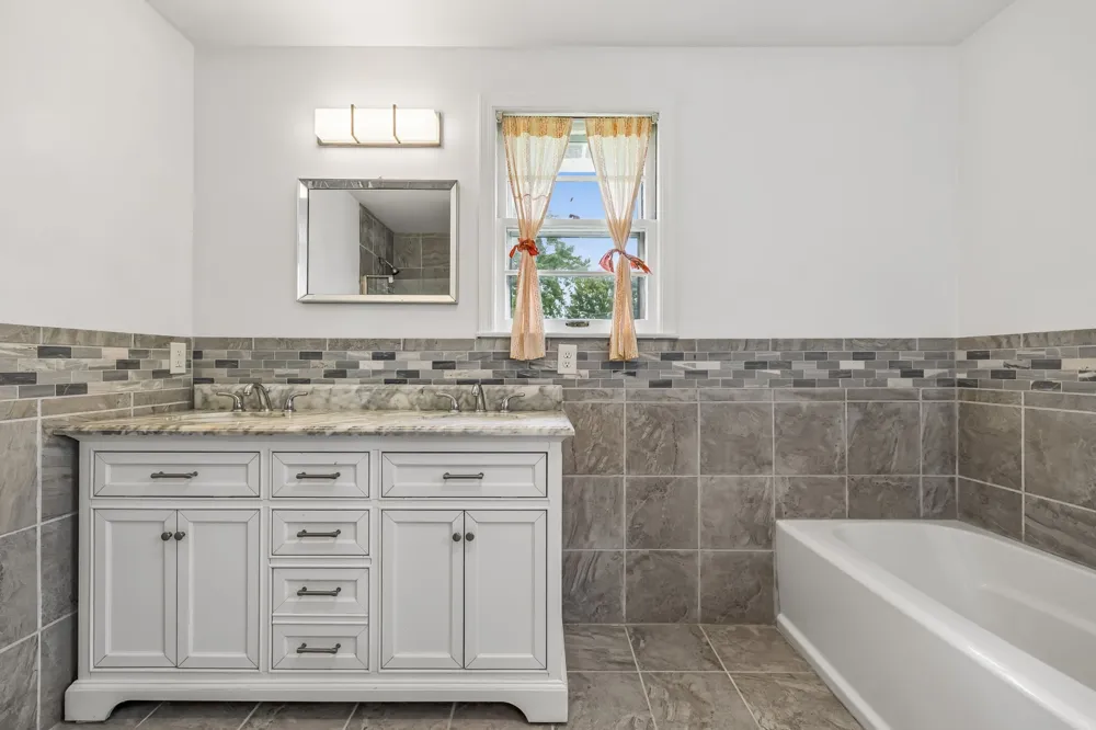 413 Private Dr Hendersonville, TN 37075
