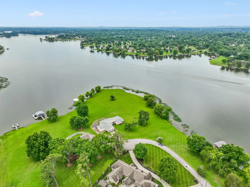 413 Private Dr Hendersonville, TN 37075