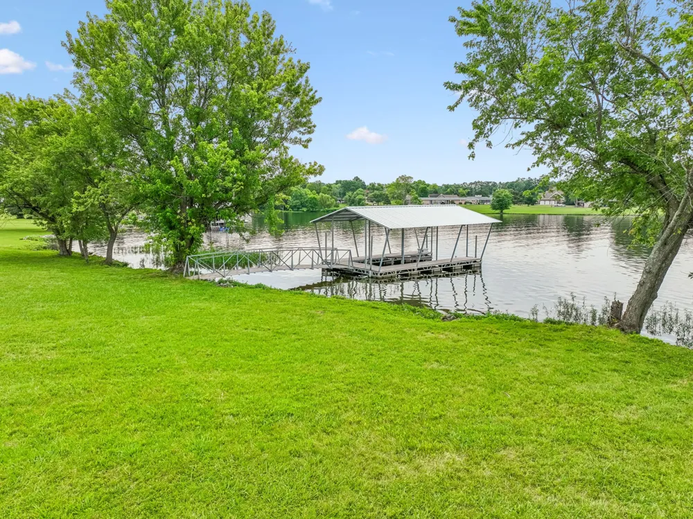 413 Private Dr Hendersonville, TN 37075