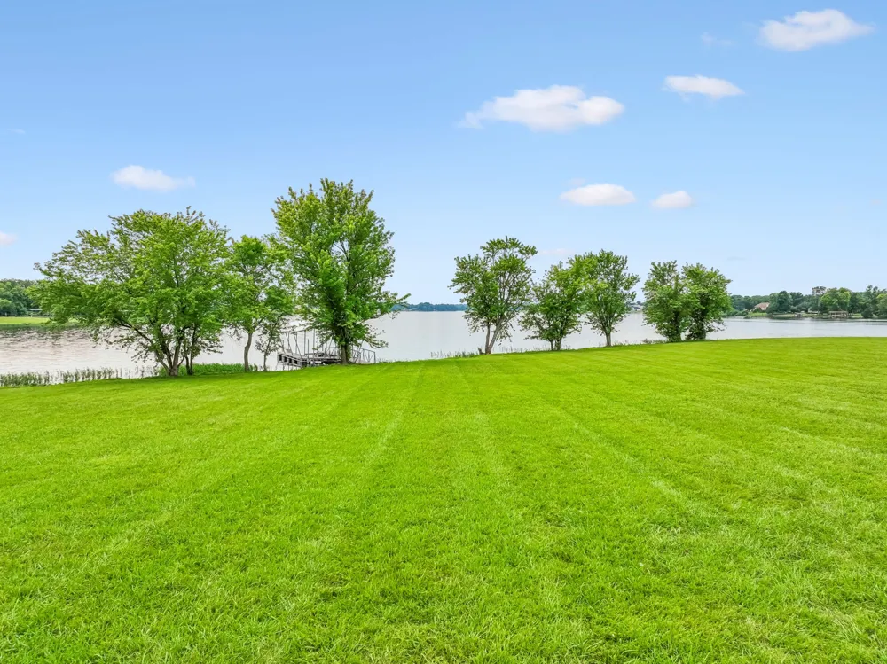 413 Private Dr Hendersonville, TN 37075