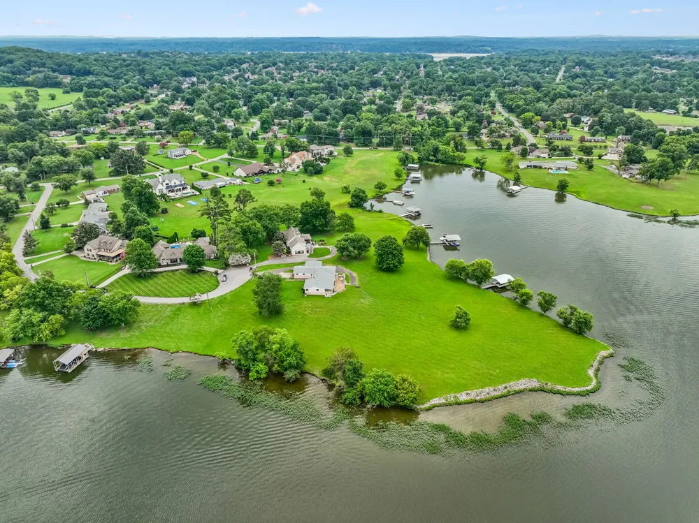 413 Private Dr Hendersonville, TN 37075