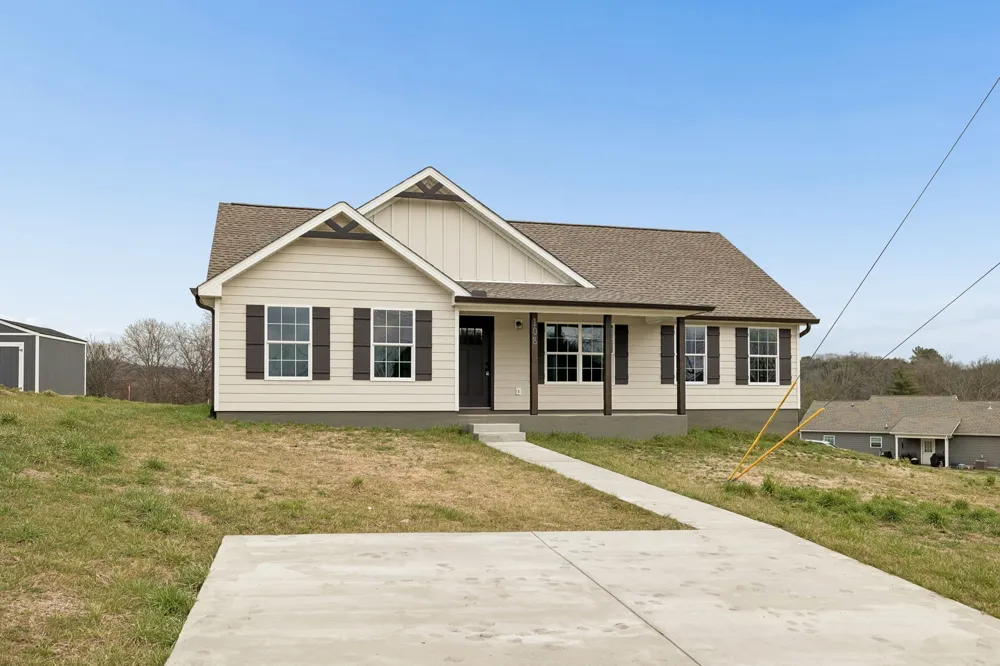 108 Crows Hill Dr Gordonsville, TN 38563