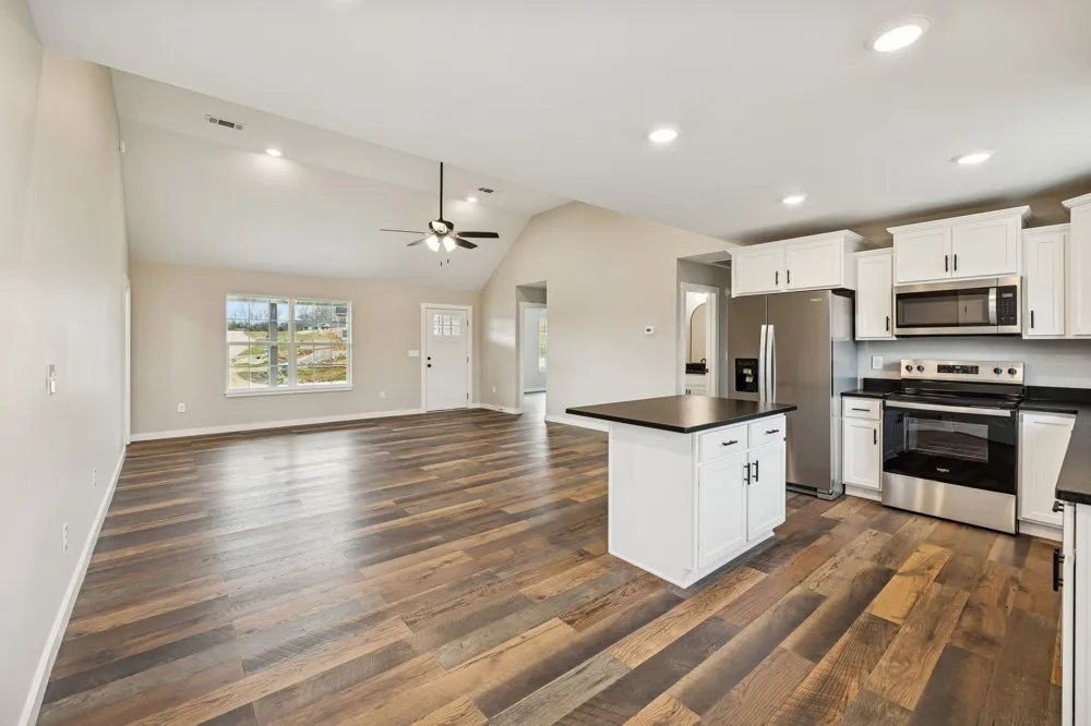 108 Crows Hill Dr Gordonsville, TN 38563