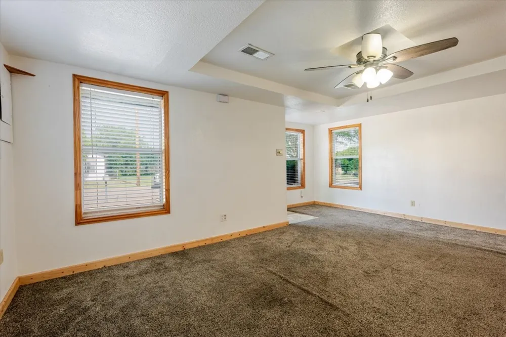 308 Hallvale Drive White Settlement, TX 76108