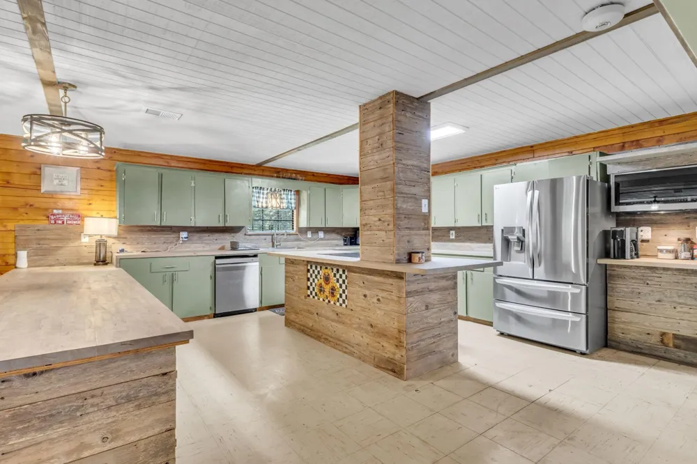 245 Pr 8368 Spurger, TX 77660