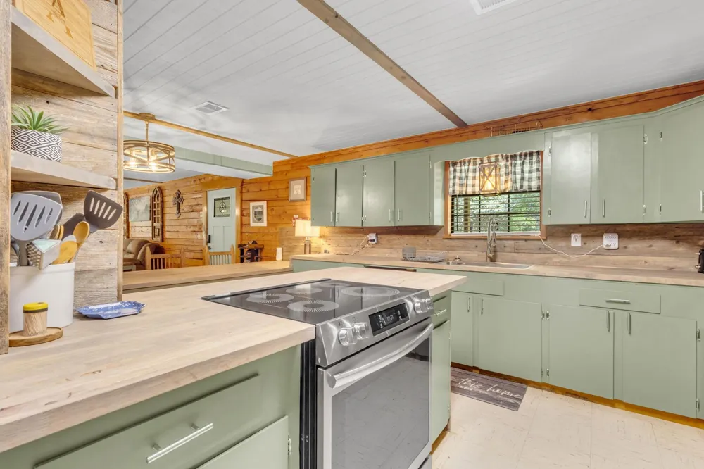 245 Pr 8368 Spurger, TX 77660
