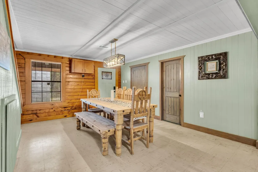 245 Pr 8368 Spurger, TX 77660