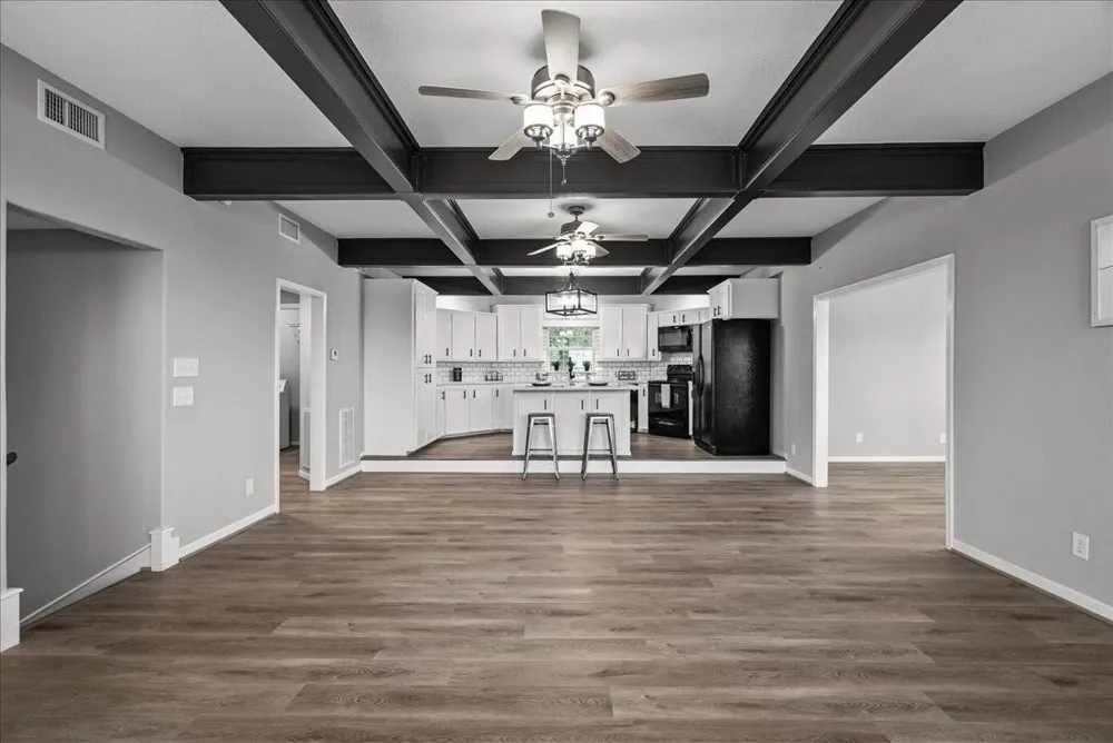 401 Paradise Drive Coldspring, TX 77331