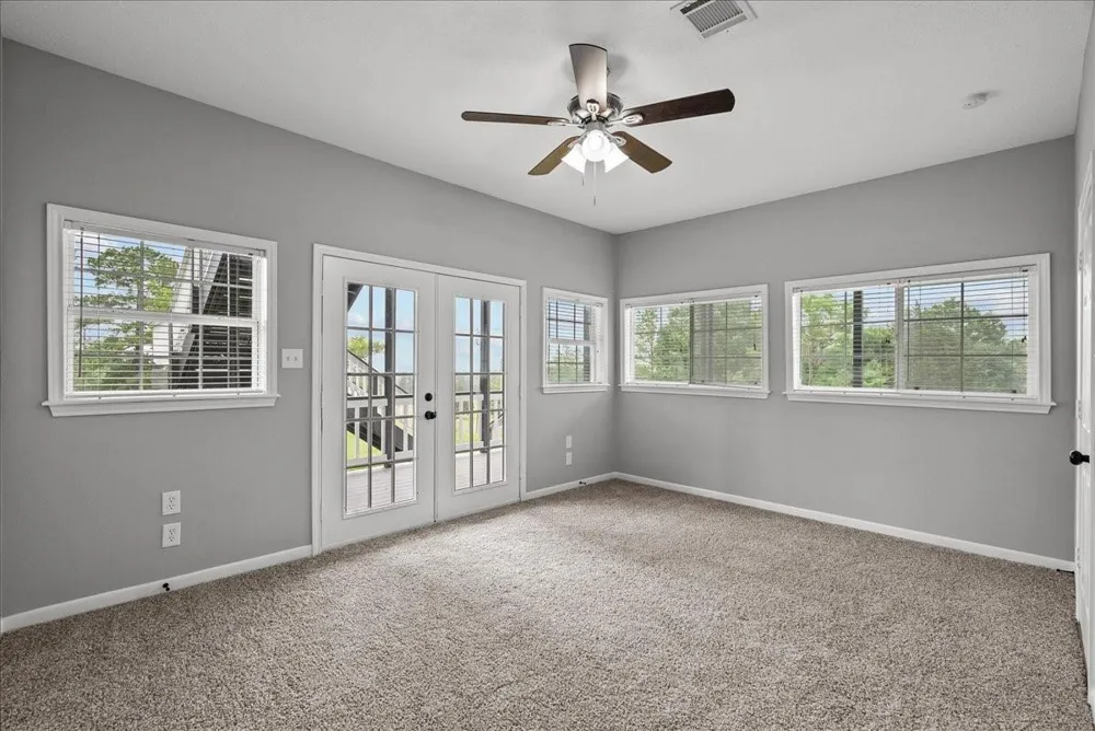 401 Paradise Drive Coldspring, TX 77331