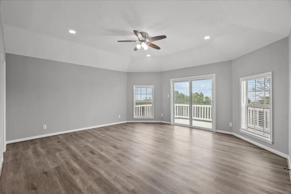 401 Paradise Drive Coldspring, TX 77331
