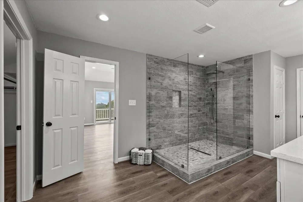 401 Paradise Drive Coldspring, TX 77331