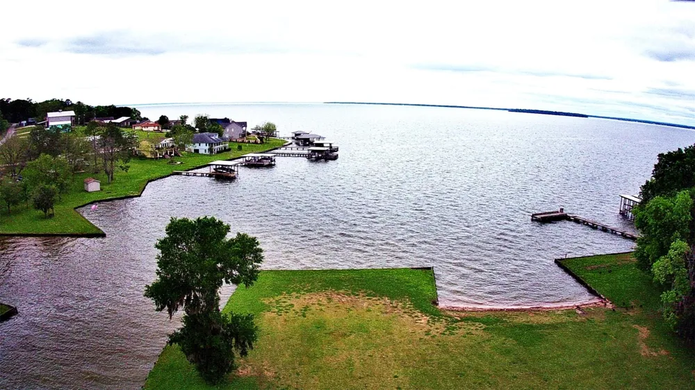 401 Paradise Drive Coldspring, TX 77331