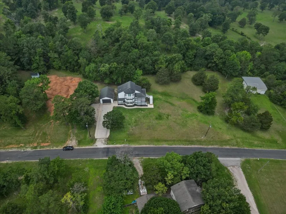 401 Paradise Drive Coldspring, TX 77331