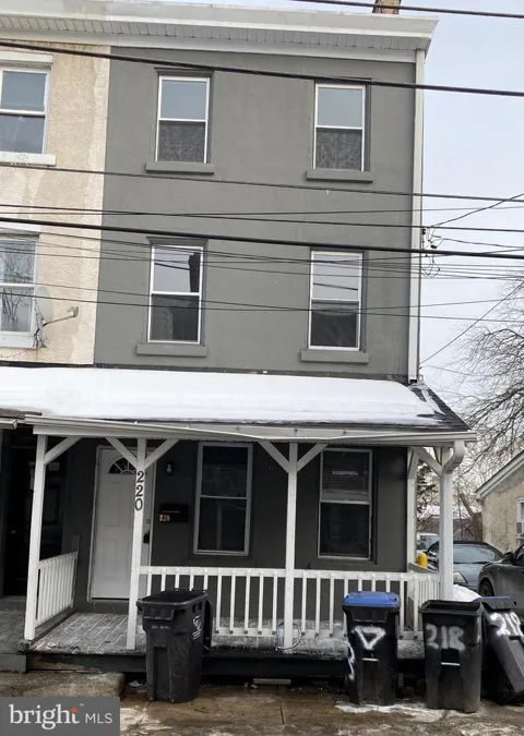 220 PEARL STREET